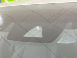 【トヨタセーフティセンス】走行中に前方の車両等を認識し、衝突しそうな時は警報とブレーキで衝突回避と被害軽減をアシスト。より安全にドライブをお楽しみいただけます。