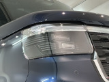 LEDヘッドライトは、点灯の瞬間から最大光量を発揮し、突然暗くなるトンネルなどでの安定感を高めます。