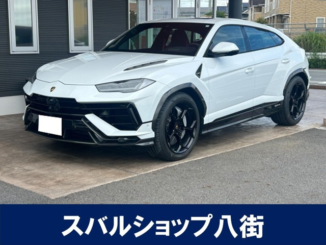 ウルス ペルフォルマンテ 4WD