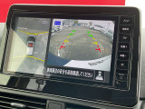 上から丸見えアラウンドビュー!車を真上から見下ろした様な映像を映し出すアラウンドビューモニター。これで車庫入れもラクラク。