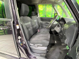 運転席シート廻りは使用感も少なく、良好な状態となっています。丁寧に使われていたことがよくわかりますね。
