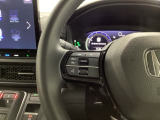 ステアリング左手側はオーディオ関連の操作スイッチです。視線を逸らすことなく運転に集中できます