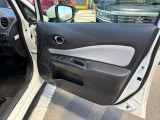 運転席ドアも大きく開くため運転がしやすいですね!