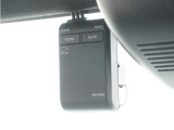 ◆ドライブレコーダー◆映像・音声などを記録する自動車用の装置です。 もしもの事故の際の記録はもちろん、旅行の際の思い出としてドライブの映像を楽しむことができます。