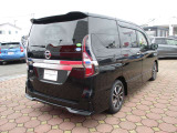 駐車時の接触軽減に、前後コーナーセンサー付です☆