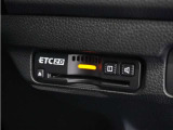 ◆ETC2.0◆進化したドライブ体験。料金収受システムだけだったETCが生まれ変わって、高速道路を賢く使うETC2.0に進化しました。多彩な情報サービスが便利で快適なドライブ体験を提供します。