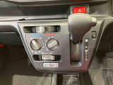 納車前にはプロのメカニックが、各部の点検を行います。ディーラーにしか出来ない品質、そしてサービスできっと満足していただけると思います!