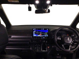 【前方視界】開放的な前方視界!運転がしやすく疲れにくいです♪窓が大きく、見通しがとっても良いおクルマですよ♪