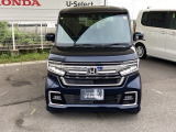 お客様に安全で快適なカーライフをお送りいただくために、中古車にも高いレベルの品質基準を設け、その基準に従って、全ての中古車について納車前整備を実施しています。