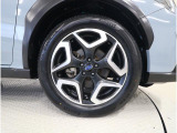 タイヤサイズは225/55R18です。4輪全て新品タイヤを装着しております。