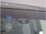 あんしんパッケージ車で低速域衝突軽減ブレーキ+誤発進抑制機能の『シティブレーキアクティブシステム』で安心感を高めます。