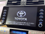 【メーカー純正ナビ】インテリアに溶け込むスタイリッシュな「専用設計」メーカーナビを装備♪視認性や操作性など基本性能にも優れ、より上質なカーライフをお楽しみいただけます。