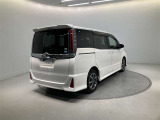 走りにこだわりながら収納力も持ち合わせたお車です。荷物を載せて軽快なドライブを楽しめますよ♪
