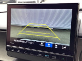 バックカメラも装備しております。車庫入れの苦手なお客様、もうご心配いりません。バックカメラがあれば、ぶつける心配無し?!重宝します!!