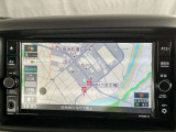 日産純正7インチメモリーナビ(MJ323D-W)装備、純正ドライブレコーダー連動やBluetooth通信など充実したAV機能に対応した高機能ナビ。