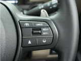 ◆アダプティブクルーズコントロール◆予め設定した車速内でクルマが自動的に加減速。前走車との適切な車間距離を維持しながら追従走行します。【LKAS】車線維持支援システムでステアリング操作を支援。