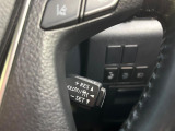 【レーダークルーズコントロール】高速道路での長距離走行が楽に!!自動で速度を保つクルーズコントロールが、衝突軽減システムと連携し、前方の車両を感知して車間を保つように速度調節してくれます!!