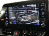 純正ナビを装備。タッチパネル式で使いやすく、お出かけもラクラクです。