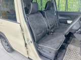 運転席シート廻りは使用感も少なく、良好な状態となっています。丁寧に使われていたことがよくわかりますね。