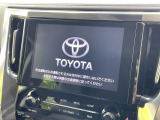 【純正9型ナビ】人気の純正ナビを装備。オーディオ機能も充実しており、Bluetooth接続すればお持ちのスマホやMP3プレイヤーの音楽を再生可能!毎日の運転がさらに楽しくなります!!