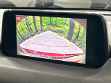 【サイド&バックカメラ】停車・駐車時に死角になりがちな運転席から見えづらいサイドとリアの障害物を確認できます!雨天時や夜間などは特に活躍してくれるアイテムです。