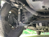 お車を安心してお乗りいただく為には、足回りの定期点検が欠かせません。サービスサポート(有償保証)では無料点検もご提供しており、安心のカーライフをお過ごしいただけるサポート体制が整っています。