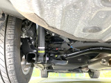お車を安心してお乗りいただく為には、足回りの定期点検が欠かせません。サービスサポート(有償保証)では無料点検もご提供しており、安心のカーライフをお過ごしいただけるサポート体制が整っています。
