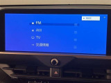 いまや必須装備「ナビゲーション」搭載!知らない場所にスイスイッとドライブ。もう、これなしではハンドルを握れませんね!でも運転中の操作は危険ですのでご注意ですね☆
