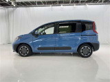 両側パワースライドドア付きだから、狭い駐車スペースなどでの 乗り降りラクラク!小さなお子さまのいるご家庭には嬉しい装備。