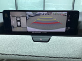 狭い場所での駐車やすれ違いなどでより的確な運転操作に役立つ360&deg;ビューモニターが装備されています。