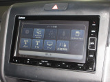 ナビゲーションは純正メモリーナビ(VXM-224VFi)を装着しております。AM、FM、CD、DVD再生、Bluetooth、音楽録音再生、フルセグTVがご使用いただけます。
