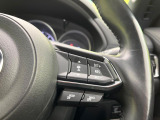 【マツダ・レーダークルーズコントロール】高速道路での長距離走行が楽に!自動で速度を保つクルーズコントロールが、衝突軽減システムと連携し、前方の車両を感知して車間を保つように速度調節してくれます!!