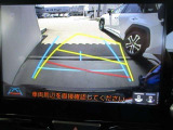 バックモニターで、後方を確認しながら安心して駐車することができます。運転初心者も熟練者も必須の機能です!