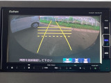 バックモニター付きで、車庫入れやバック時の後方確認をサポート。