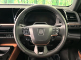 【純正革巻きステアリング】上質な革を使用することで、手にしっかり馴染みとても運転しやすいハンドルです♪