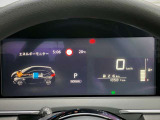 カラーディスプレイには運転をサポートするさまざまな情報を表示!