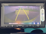 バックモニター付きで、車庫入れやバック時の後方確認をサポート。