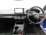 Honda車が初めての方にも扱いやすく分かりやすいインパネ周りと各種スイッチ類です。