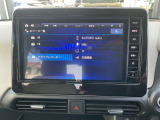 日産純正9インチメモリーナビ(MM222D-L)装備。スマートフォンによる部分地図更新、Bluetooth接続での音楽視聴、快適な画面操作と高音質なオーディオ再生。