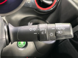 【オートライト】周りの明るさに応じて自動でヘッドライトの点灯・消灯ができる機能です!ライトの付け忘れ・消し忘れなどが無くなり、雨の日や夕方の走行も安心!トンネル通過時も便利ですね♪