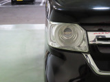 LEDヘッドライトは、点灯の瞬間から光量を発揮し、突然暗くなるトンネルなどでの安定感を高めます。