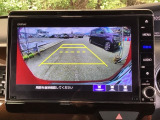 バックモニター付きで、車庫入れやバック時の後方確認をサポート。