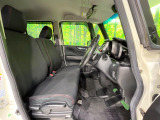 運転席シート廻りは使用感も少なく、良好な状態となっています。丁寧に使われていたことがよくわかりますね。