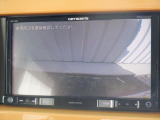 バックカメラも装備しています。気になる後ろの見通しや車庫入れにも大活躍!運転が困難な場所でもしっかりサポート!心強い味方のモニターです。【バックカメラ】付の車って1回乗るとクセになります。