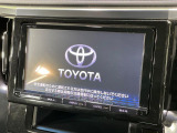【大画面ナビ】人気の大型9インチナビを装備。存在感のある大画面はインパクト大!ナビ利用時のマップ表示は見やすく、テレビやDVDは臨場感がアップ!いつものドライブがグッと楽しくなります♪