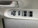 電動格納式ミラー&4席パワーウインドウスイッチです。