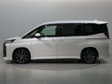 両側パワースライドドア付きだから、狭い駐車スペースなどでの 乗り降りラクラク!小さなお子さまのいるご家庭には嬉しい装備。