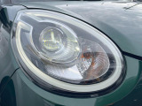 【シーケンシャルターンランプ付きLEDヘッドライト】人気の『流れるウィンカー』付きのLEDヘッドライトを装備♪高級感はもちろん、点灯時は存在感たっぷりで他車からも認識されやすく安心です。