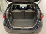 コンパクトカーの中ではトップクラスの広さを誇ります。5名乗車時でもたくさんの荷物を積める広々とした荷室で、買い物でもレジャーでも心置きなく楽しめます。