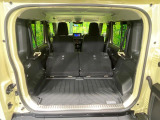 普段のお買い物や通勤、送迎等に十分な荷室スペースを確保しております。セカンドシートを倒すと、大きな荷物の積載も可能です♪